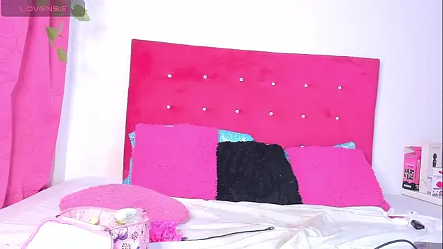 sasha xxxx online show from 12.20.24