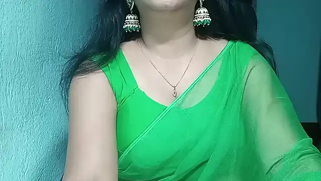 Snapshot of YourModhu chatting on 12.26.24 YourModhu online show from 12.26.24