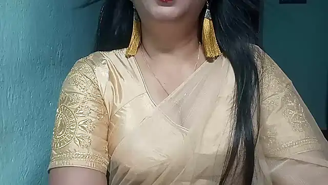 Snapshot of YourModhu chatting on 10.29.25 YourModhu online show from 10.29.25