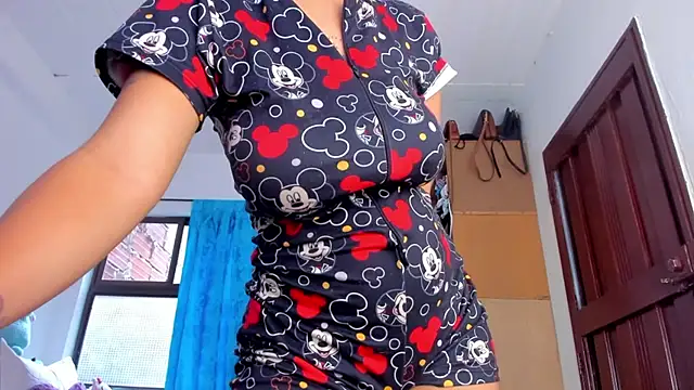 Snapshot of AlondraDiossa03 chatting on 11.15.25 AlondraDiossa03 online show from 11.15.25