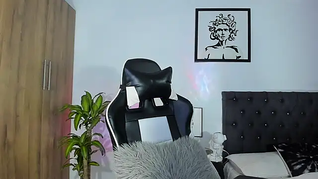 AlanNaughty online show from 11.19.25