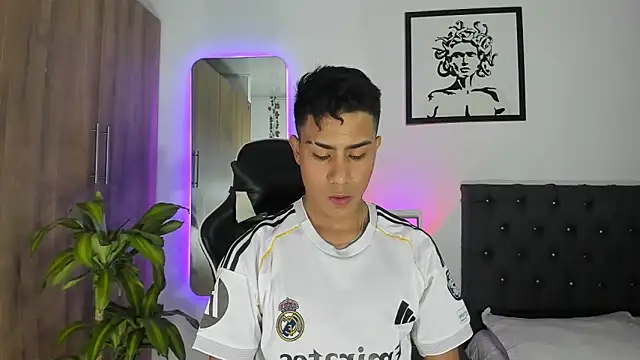 AlanNaughty online show from 12.03.25