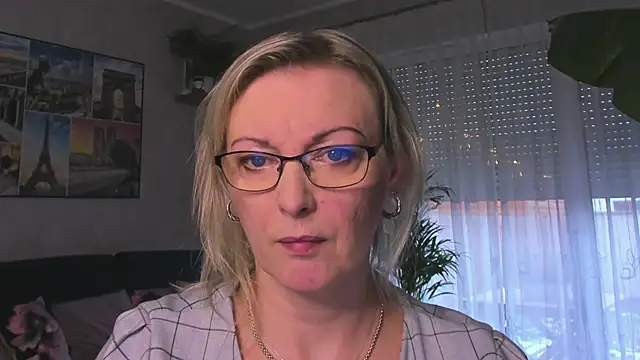 vanessa chat online show from 01.13.25