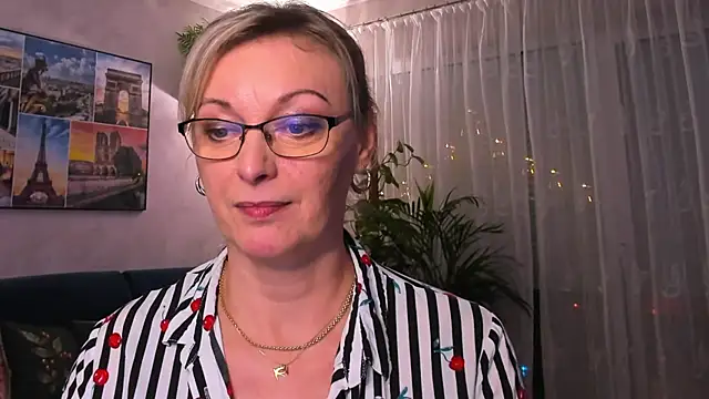 vanessa chat online show from 01.28.25