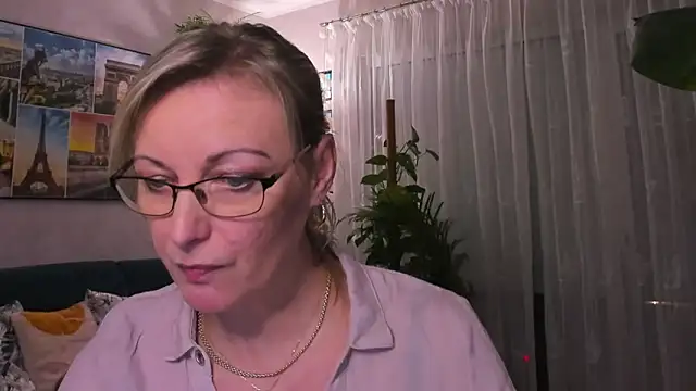 vanessa chat online show from 02.05.25