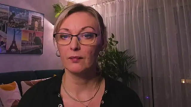 vanessa chat online show from 02.10.25