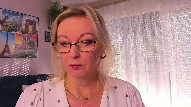 vanessa chat online show from 11.07.25