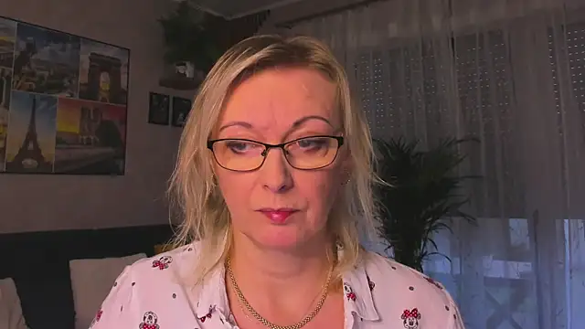 vanessa chat online show from 12.04.25