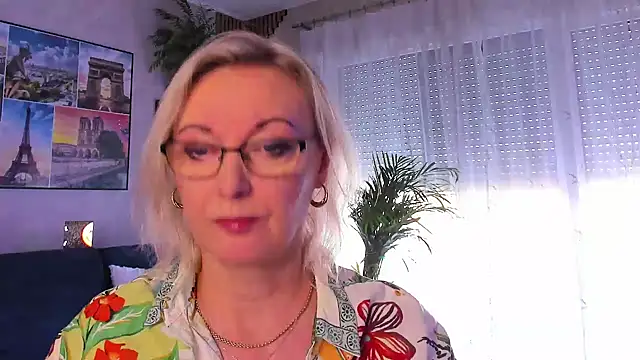 Snapshot of vanessa_chat chatting on 05.19.26 vanessa chat online show from 05.19.26