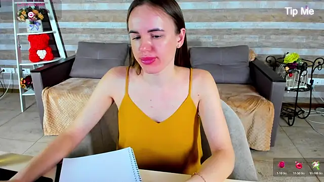 Snapshot of SusanSmit chatting on 11.06.25 SusanSmit online show from 11.06.25