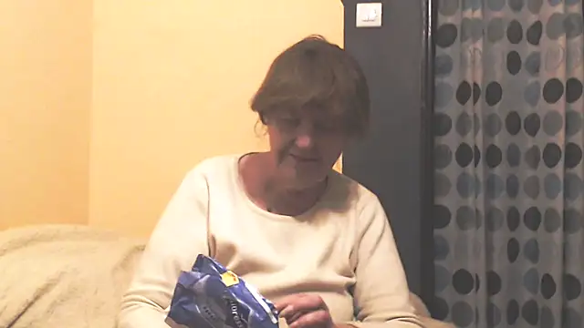 MioritaHard online show from 12.18.25