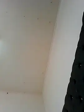 MySweetBitch143 online show from 09.30.25