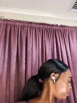 LuciousLips96 online show from 01.07.25