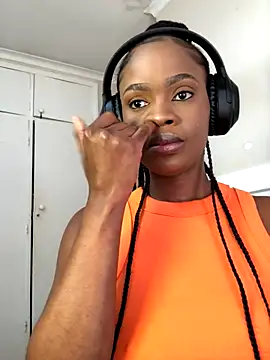 LuciousLips96 online show from 09.25.25