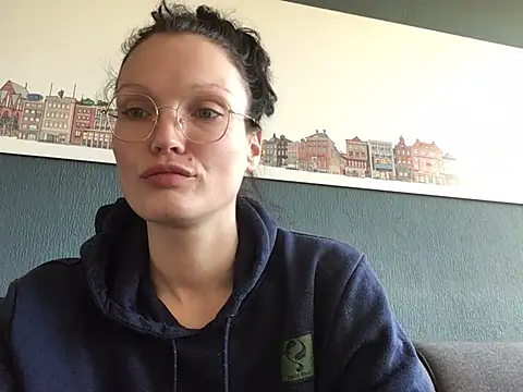 Snapshot of denisestar10 chatting on 01.02.25 denisestar10 online show from 01.02.25