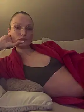 Snapshot of denisestar10 chatting on 01.12.25 denisestar10 online show from 01.12.25