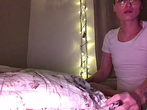 Snapshot of denisestar10 chatting on 01.26.25 denisestar10 online show from 01.26.25