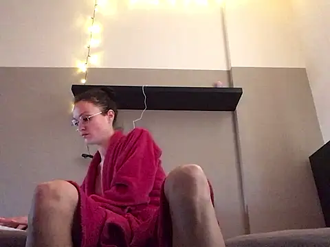 Snapshot of denisestar10 chatting on 03.03.25 denisestar10 online show from 03.03.25