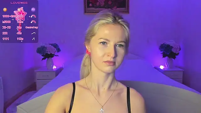 AnnaCarrera online show from 11.18.25