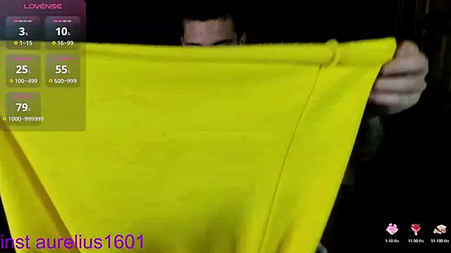 maks wolfis online show from 11.22.25