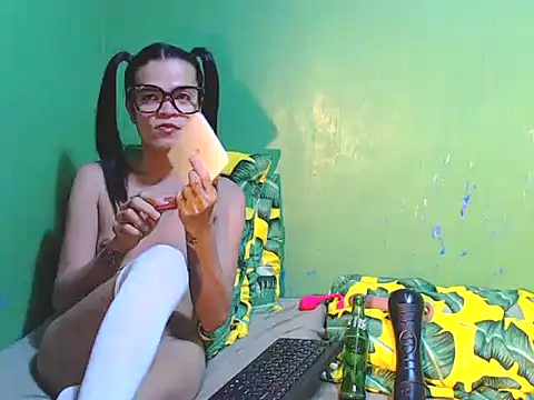 Paula Jordan online show from 10.05.25