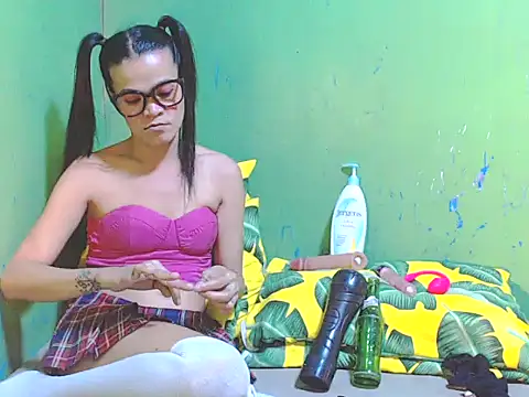 Paula Jordan online show from 11.16.25