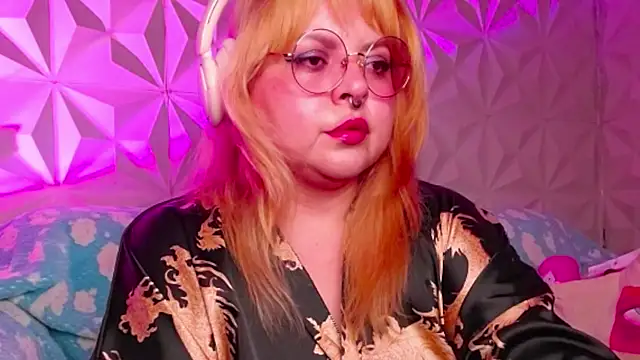 Snapshot of Satyn_doll chatting on 10.15.25 Satyn doll online show from 10.15.25