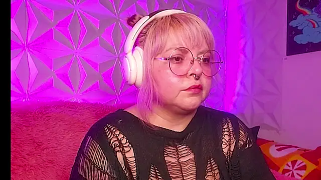 Snapshot of Satyn_doll chatting on 01.17.26 Satyn doll online show from 01.17.26