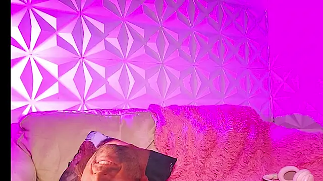 Snapshot of Satyn_doll chatting on 02.06.26 Satyn doll online show from 02.06.26