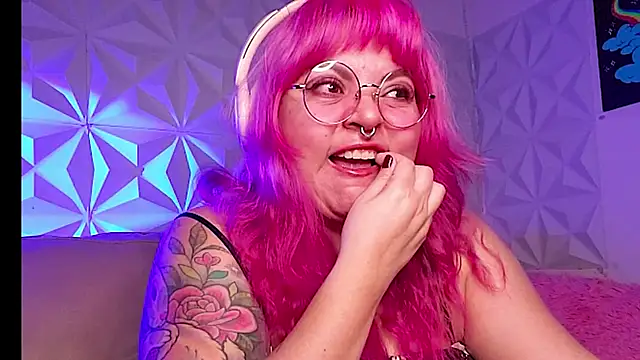 Snapshot of Satyn_doll chatting on 02.08.26 Satyn doll online show from 02.08.26