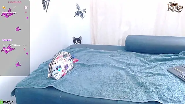 karen sofia  online show from 09.30.25