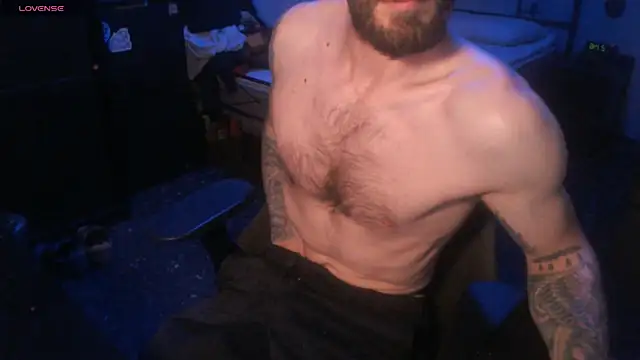 SexxxyLouis online show from 09.22.25