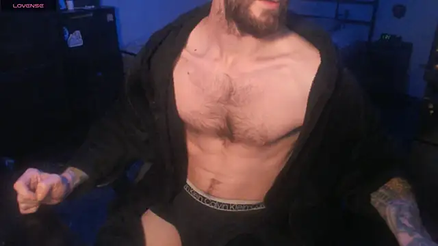 SexxxyLouis online show from 09.24.25