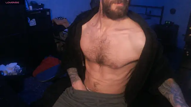 SexxxyLouis online show from 09.30.25