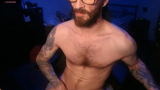 SexxxyLouis online show from 09.30.25