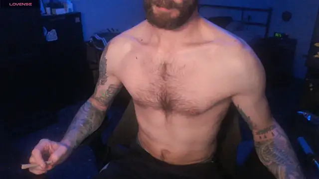 SexxxyLouis online show from 10.19.25