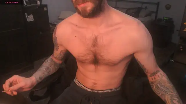 SexxxyLouis online show from 11.30.25