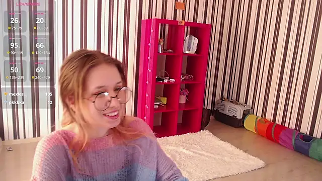 Snapshot of _Hanna_Moon_ chatting on 03.19.25 Hanna Moon online show from 03.19.25