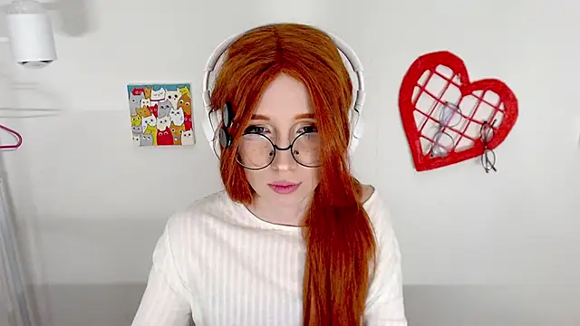 Snapshot of _Hanna_Moon_ chatting on 06.19.26 Hanna Moon online show from 06.19.26
