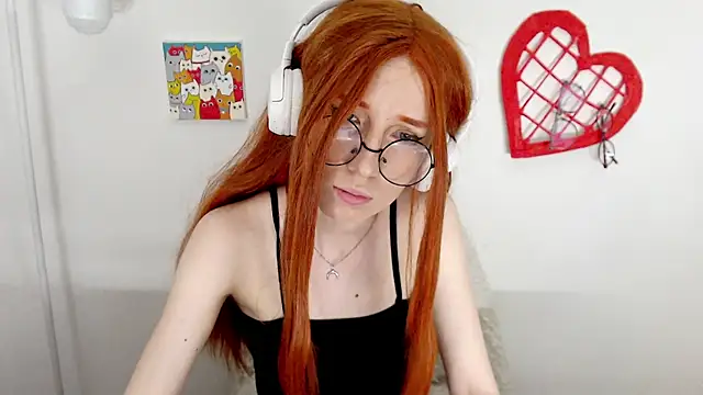 Snapshot of _Hanna_Moon_ chatting on 06.29.26 Hanna Moon online show from 06.29.26