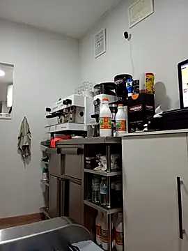 Snapshot of little_susie chatting on 10.20.25 little susie online show from 10.20.25