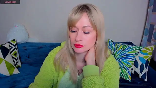 EllenMoore online show from 04.13.26