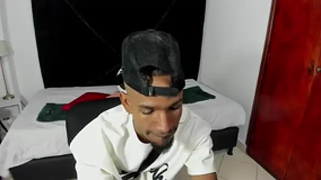 anhtony wayans online show from 10.18.25