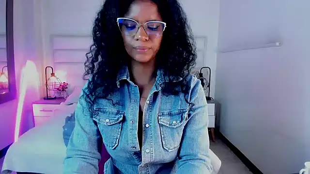 Ellie Alves online show from 01.30.25