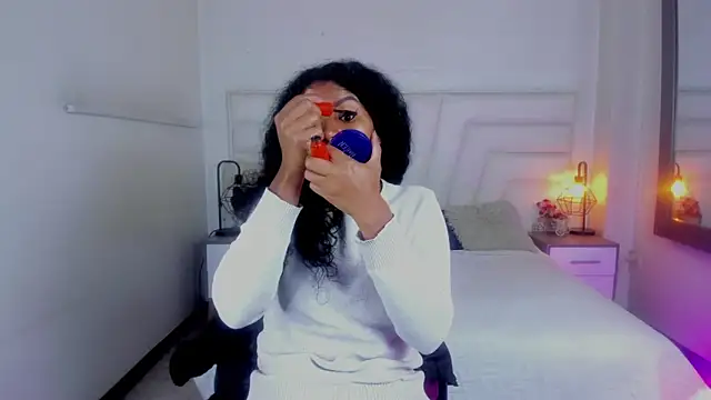 Ellie Alves online show from 02.05.25