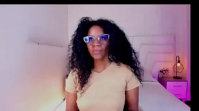 Ellie Alves online show from 02.24.25