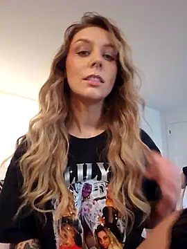 LilyOrion online show from 10.23.25