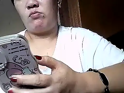 Snapshot of XbighotbootyX chatting on 12.25.24 XbighotbootyX online show from 12.25.24