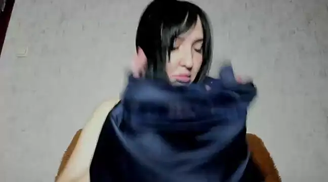 MissGulia online show from 01.14.25