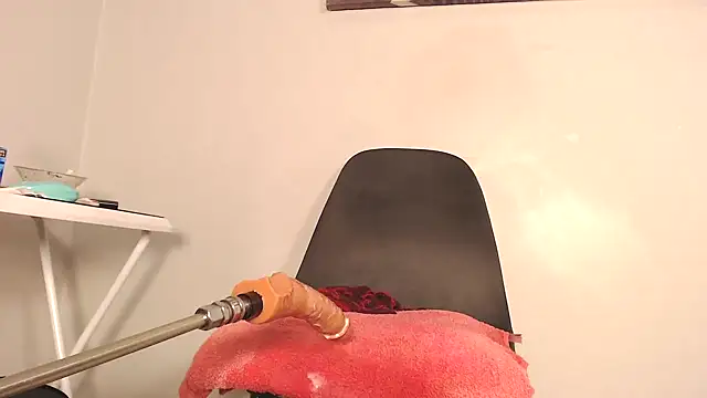 Snapshot of SEXaddictCANDY10 chatting on 01.25.25 SEXaddictCANDY10 online show from 01.25.25